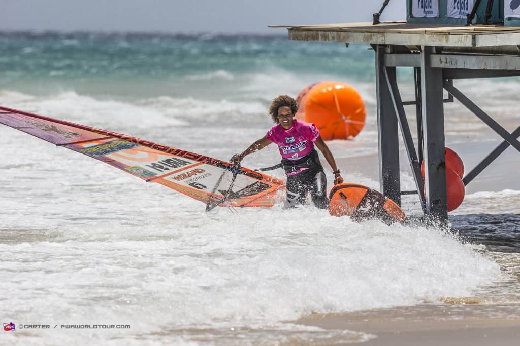 Sarah-quita Reports From An Eventful Summer Canarian Sweep - 2 - Windsurf