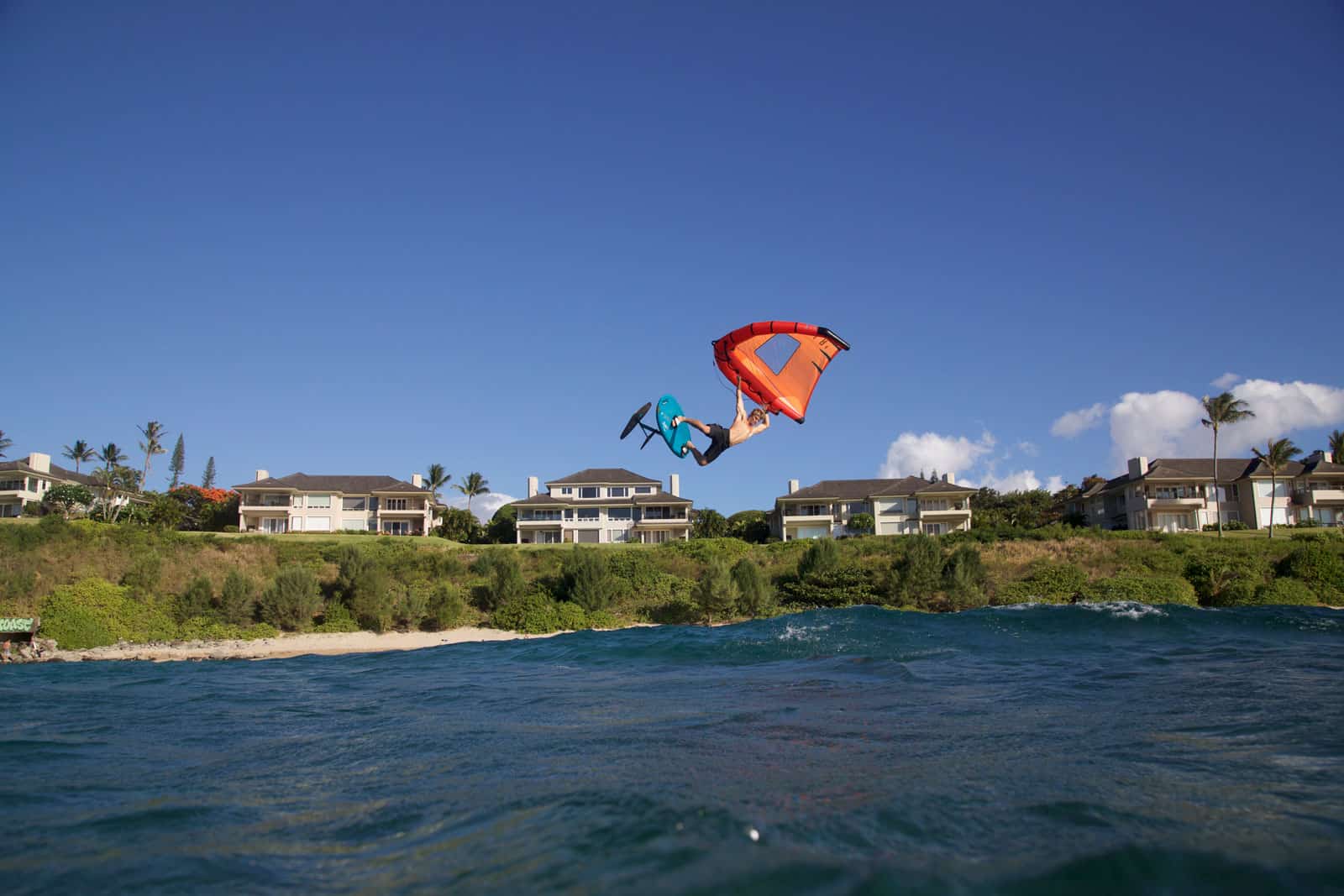 Wingfoiling With Zane On Maui - 4 - Windsurf
